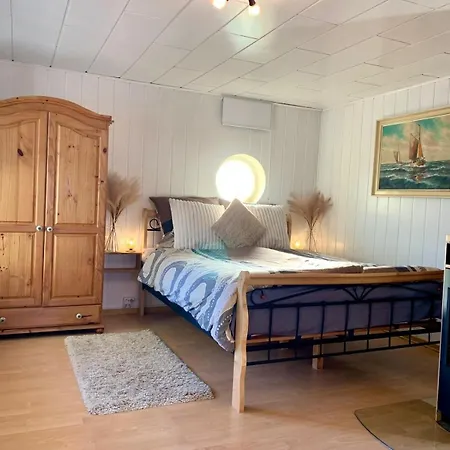 Holiday home Haus Am Mit Kamin In Mecklenburg *
